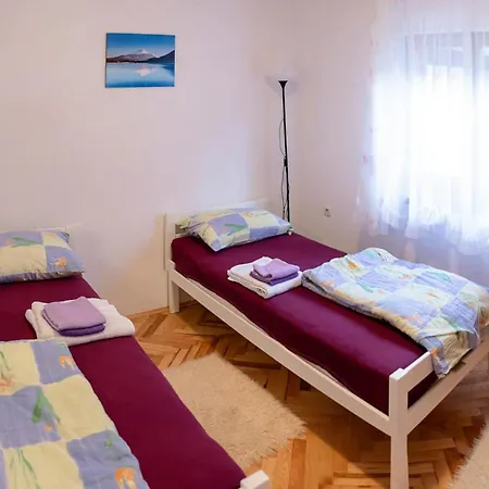 Apartamento Cozy In With Wifi Srb