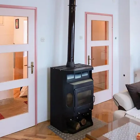 2 Bedroom Cozy In Apartamento *