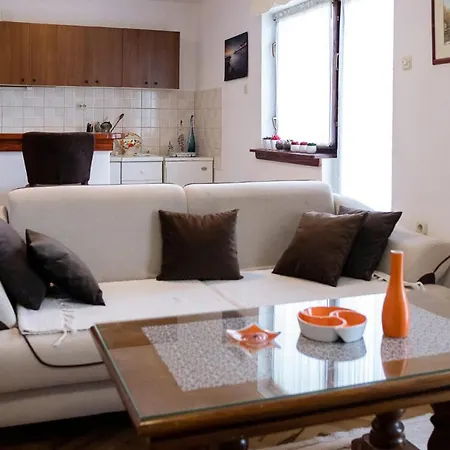 2 Bedroom Cozy In Apartamento *